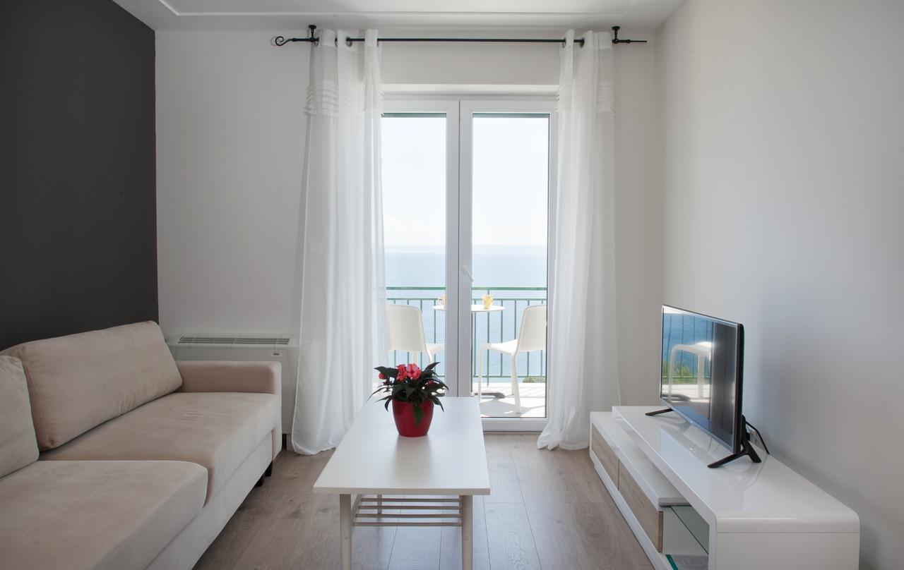 Apartments Juric Brela Εξωτερικό φωτογραφία