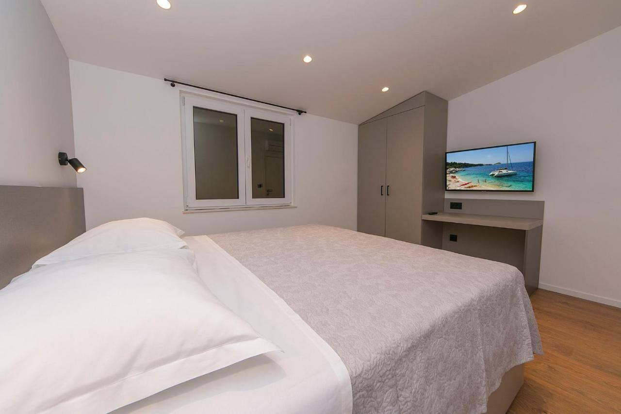 Apartments Juric Brela Εξωτερικό φωτογραφία